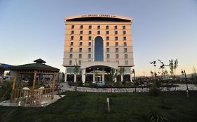 Grand Cenas Hotel